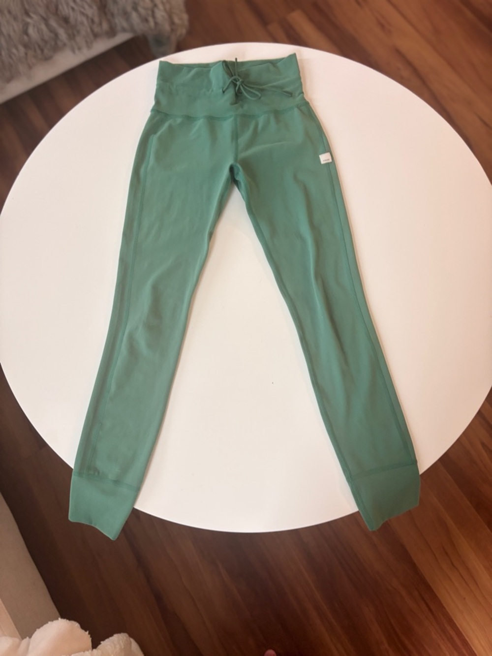Vuori Yosemite Bra + Leggings - Picture 11 of 13